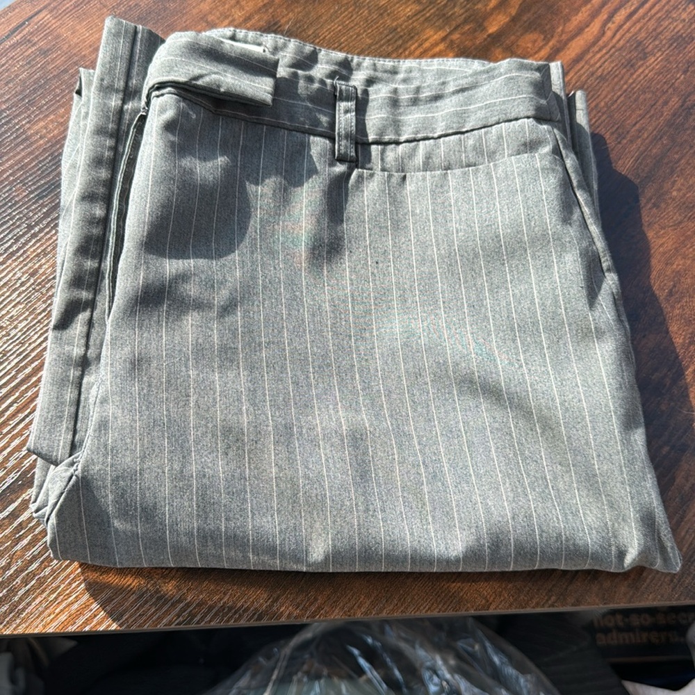 Vanheusen Women’s dress pants